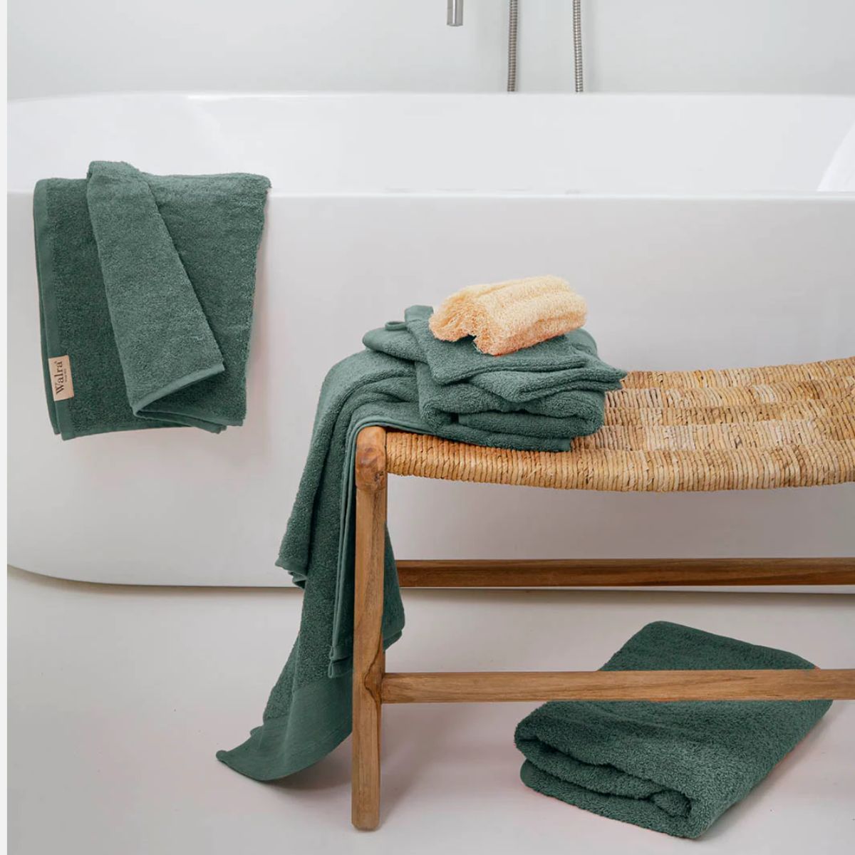 Walra Soft Cotton Handdoeken 70 x 140 cm - 550 gr/m² - Legergroen - 10 stuks