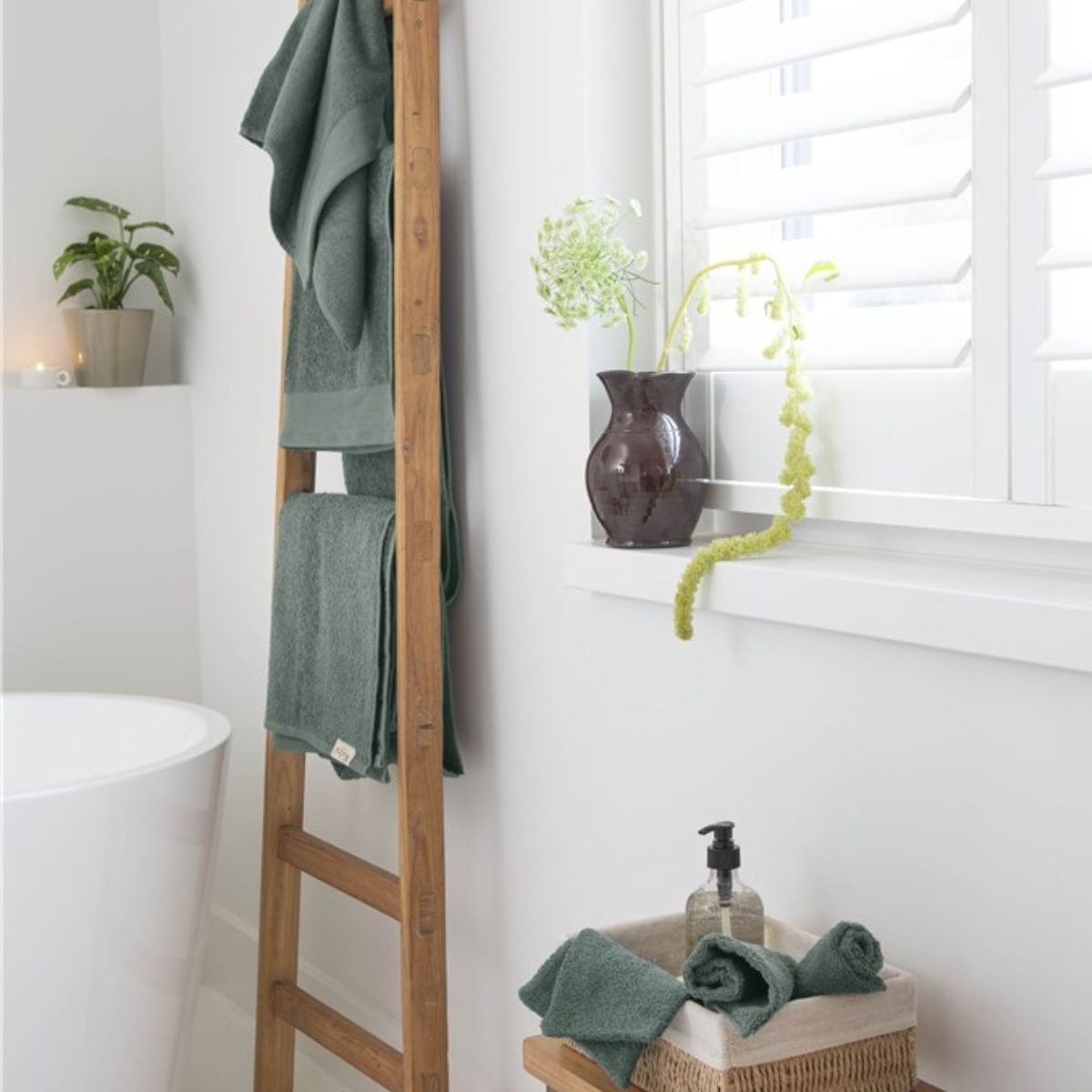 Walra Soft Cotton Gastendoekje 30 x 50 cm 550 gram Legergroen - 8 stuks