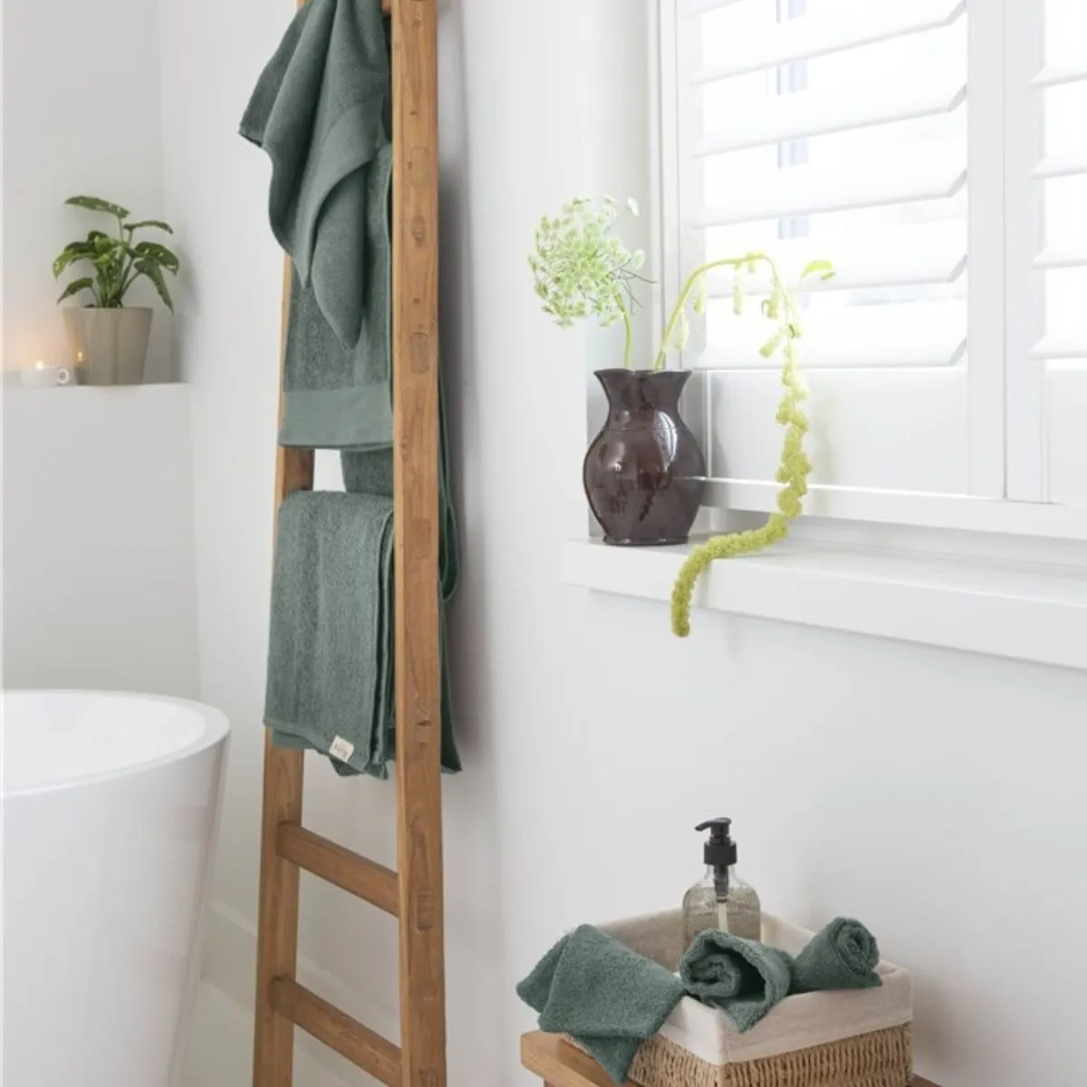 Walra Soft Cotton Gastendoekje 30 x 50 cm 550 gram Legergroen - 2 stuks