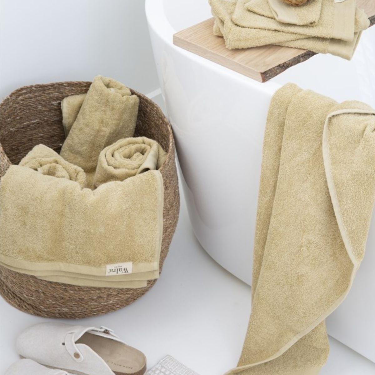 Walra Soft Cotton Gastendoekje 30 x 50 cm 550 gram Maisgeel - 8 stuks