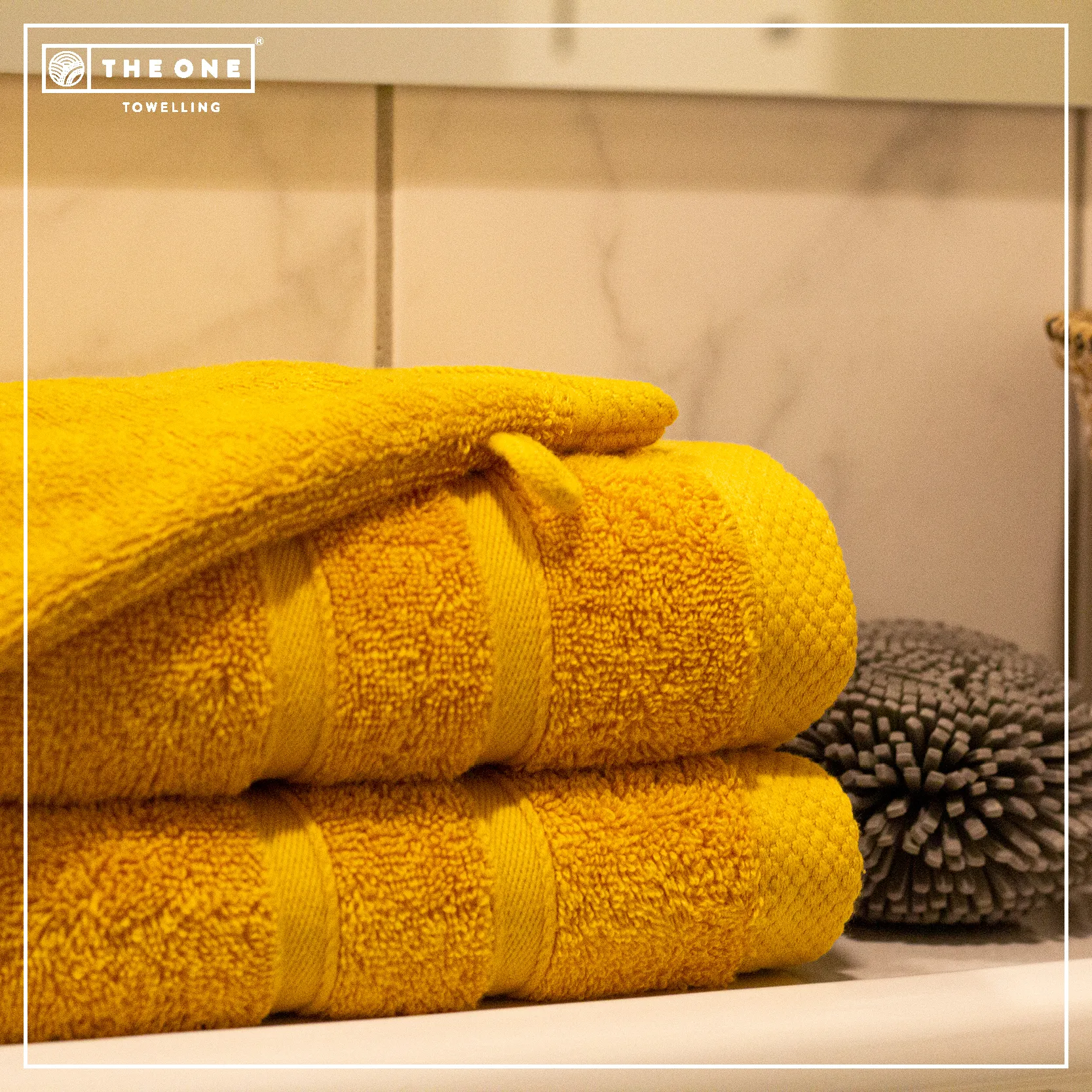 The One Handdoek Ultra Deluxe 50 x 100 cm 675 gr Wit