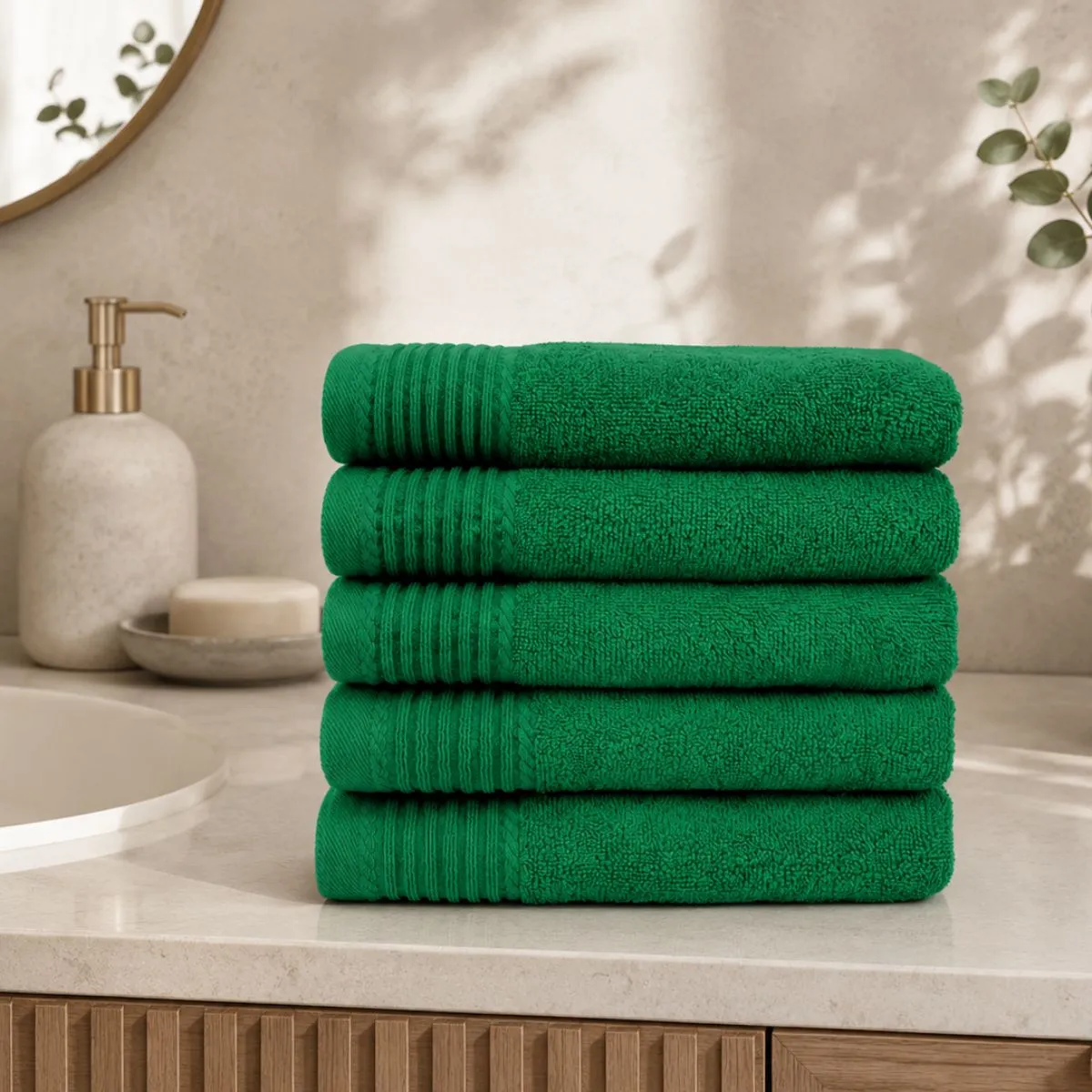The One Badhanddoek 450 gram 70x140 Groen (5 stuks)