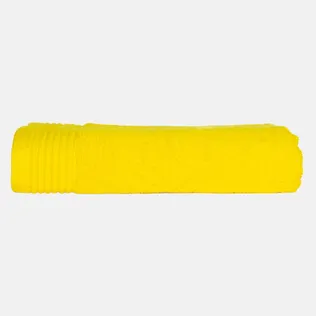 The One Badhanddoek 450 gram 70x140 Geel